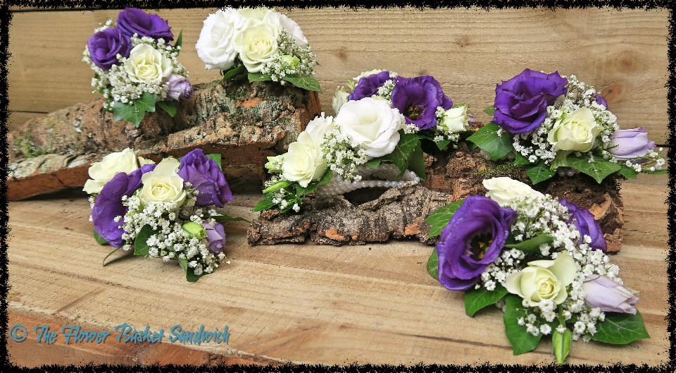 wedding bouquet hydrangea button holes wrist corsage
